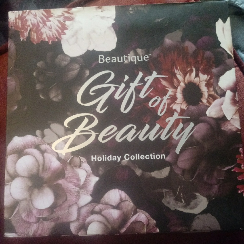 Beauty pallete from Sallys